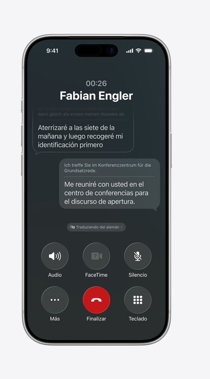 Pantalla de un iPhone que muestra cómo Traducción en Vivo traduce un mensaje de alemán a español