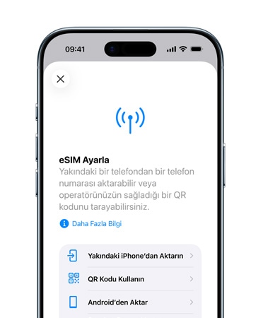 iPhone Air, önden dış görünüm, bir telefon numarasını eSIM ile kolayca aktarmak için Hücresel’i Ayarla özelliği kullanılıyor