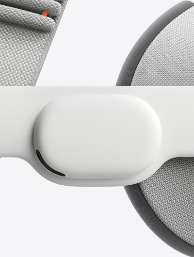 Vue latérale en gros plan de l’Apple Vision Pro montrant la bande audio