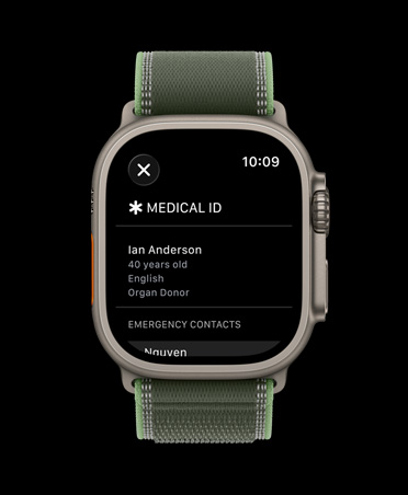 Apple Watch Ultra 3, natural color, titanium case, medical ID screen, Trail Loop, green/neon color